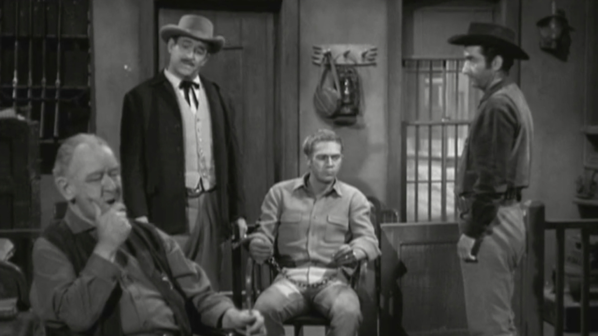 S2, EP15 "Chain Gang"